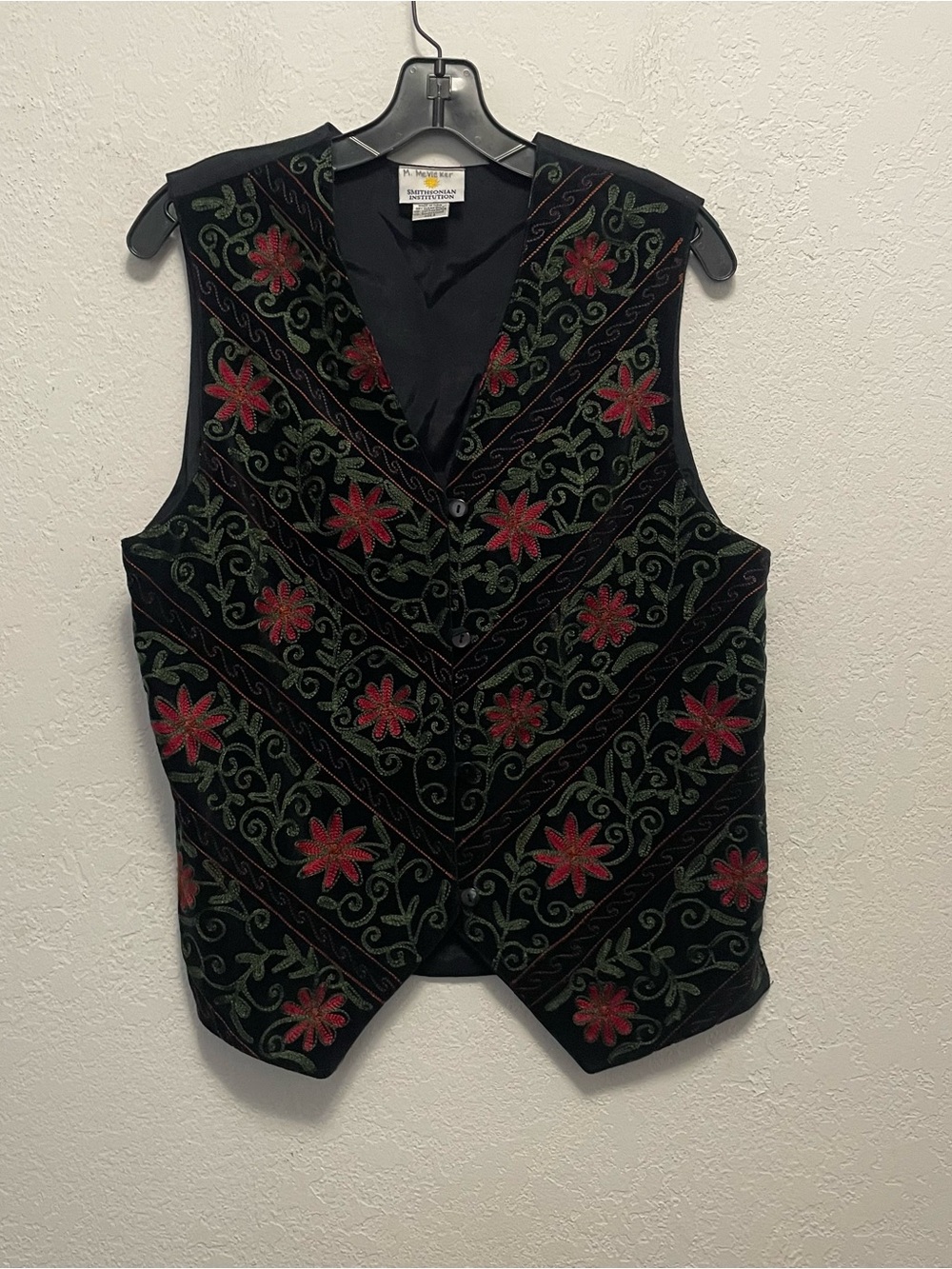 Vintage 1990s Smithsonian Institution Black Velvet Floral Embroidered Vest Small